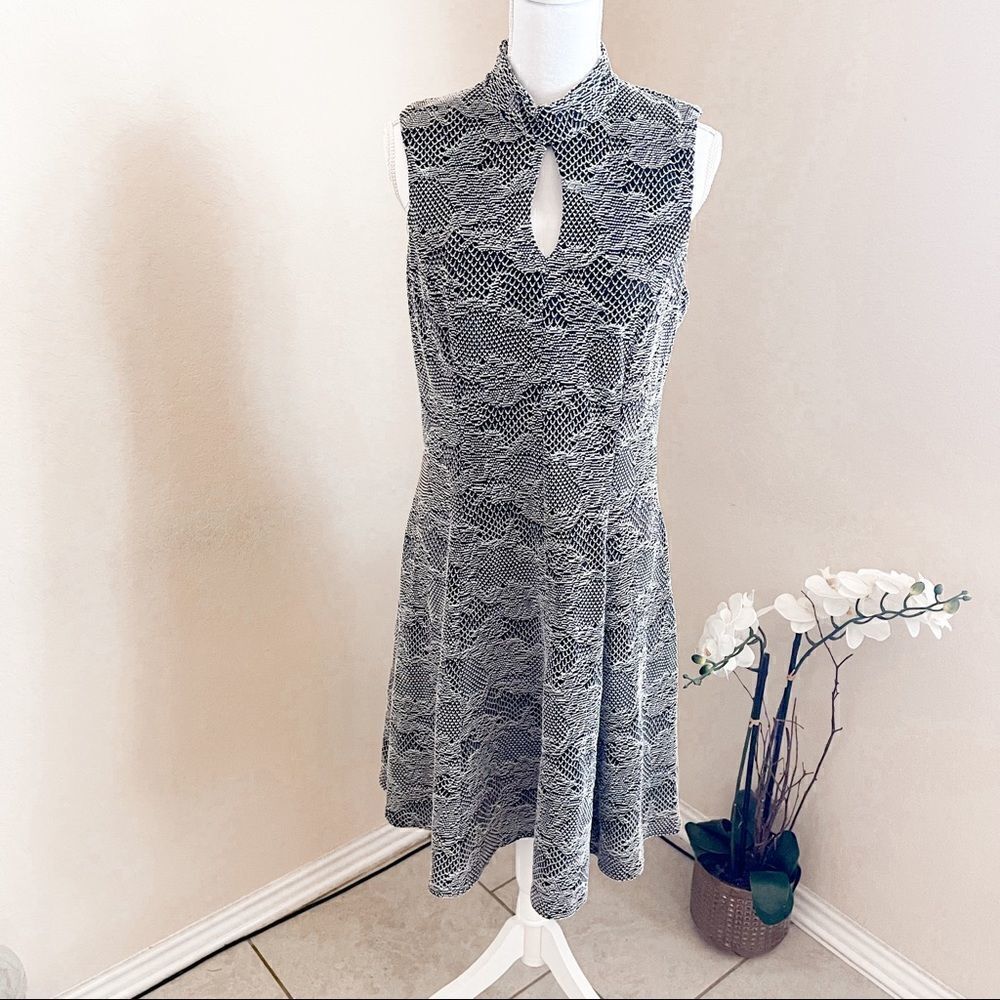 Sharagano Black White Floral Lace Fit Flare Keyhole Midi Dress 12